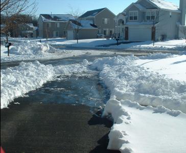 shoveled just enough to escape, round lake, il, 02 Dec 2006